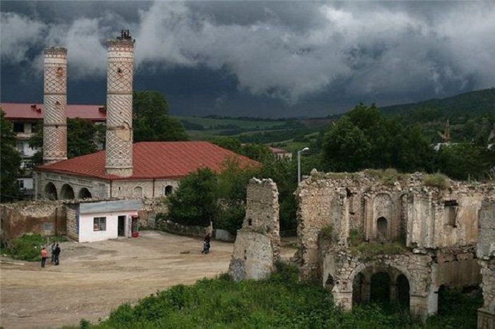 Azerbaijan reacts to Iranian company restoring mosque in Shusha 